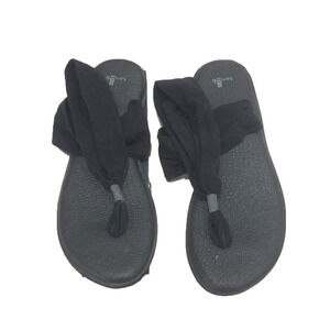 Sanuk Black Flip Flops Yoga Mat Material Ankle Wrap
